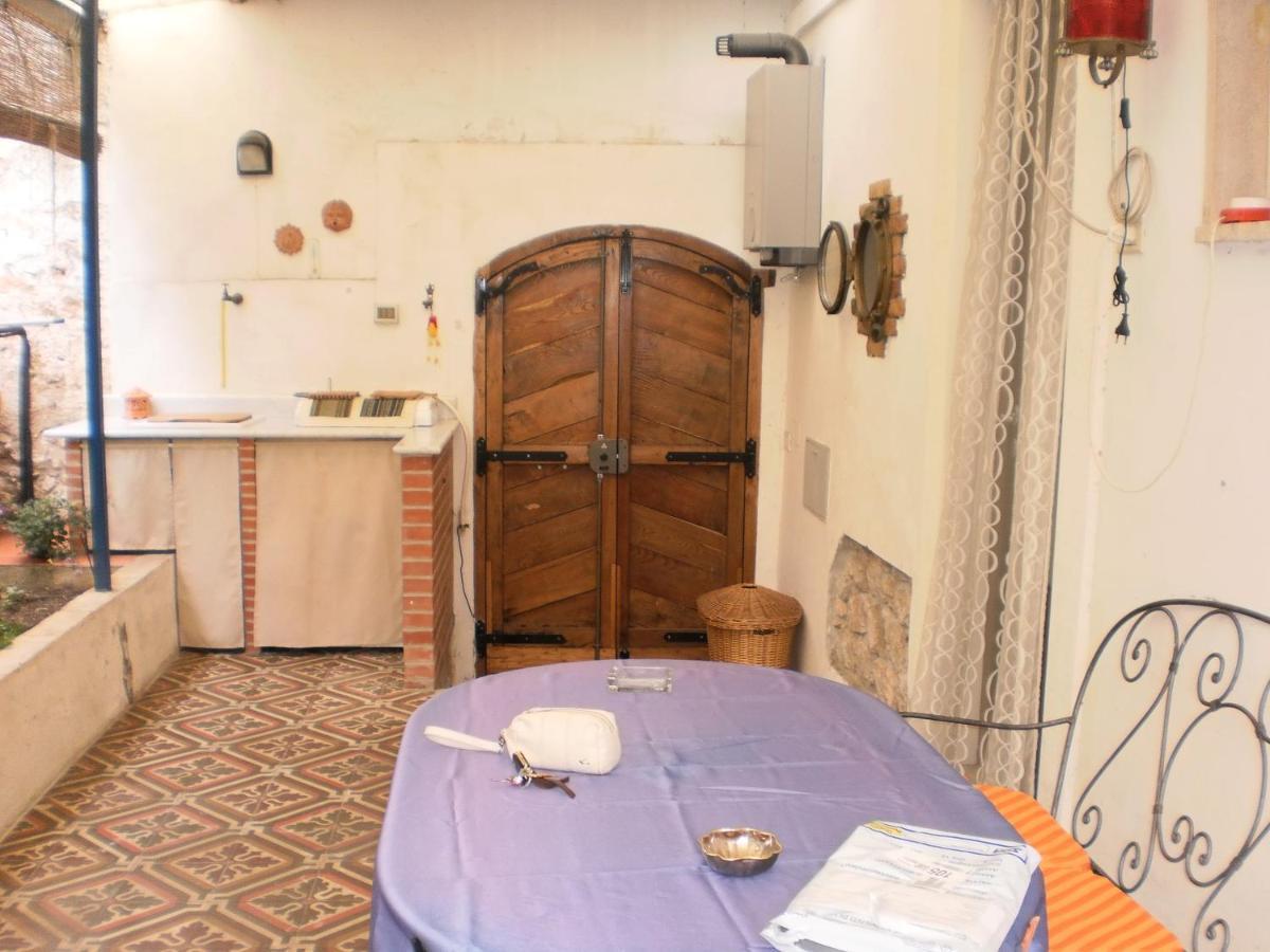 The Old Garden Villa Gaeta Kamer foto